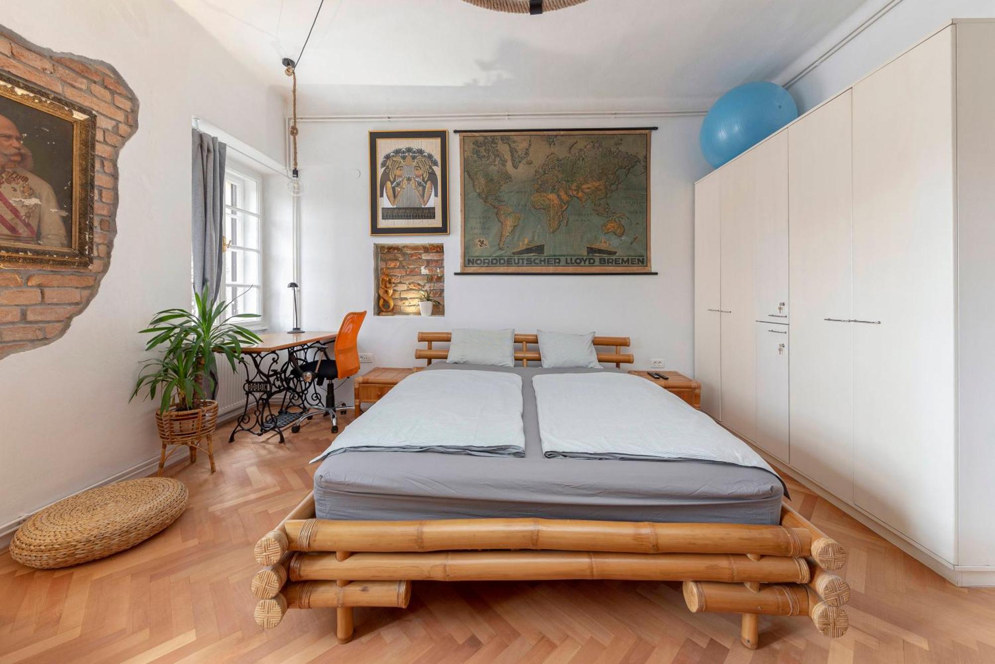 Historical Caserne Apartment リュブリャナ エクステリア 写真