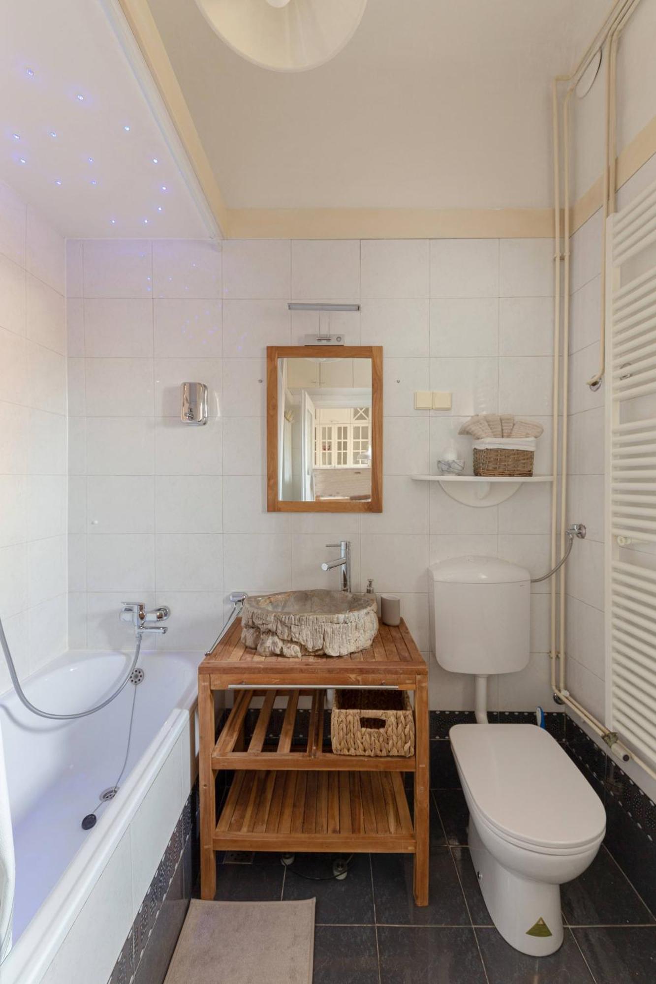 Historical Caserne Apartment リュブリャナ エクステリア 写真