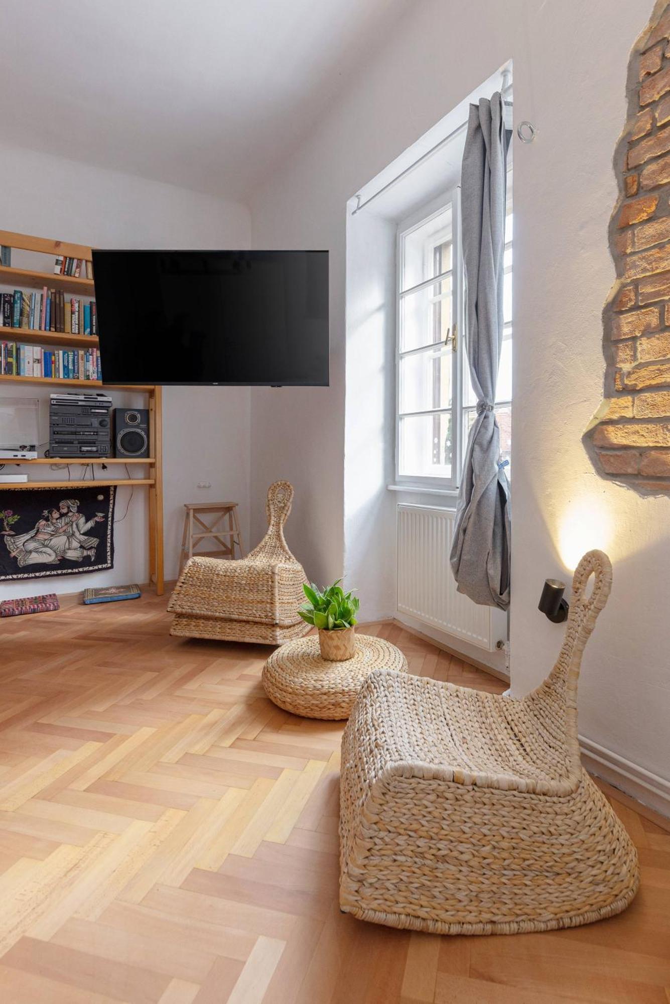 Historical Caserne Apartment リュブリャナ エクステリア 写真