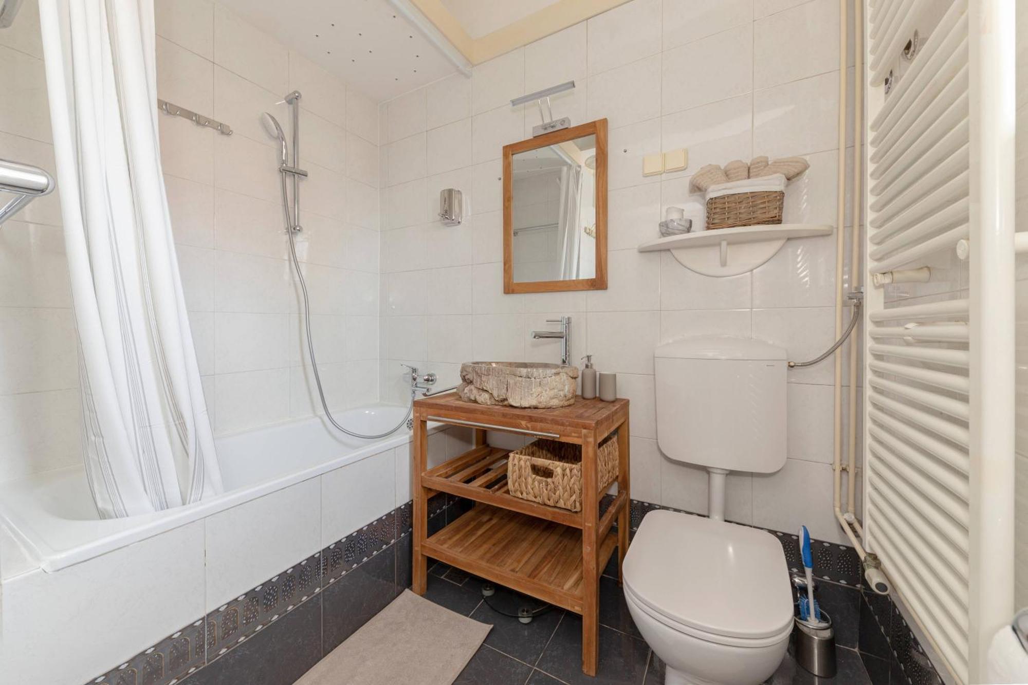 Historical Caserne Apartment リュブリャナ エクステリア 写真